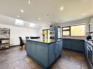 Photo 35- click for photo gallery